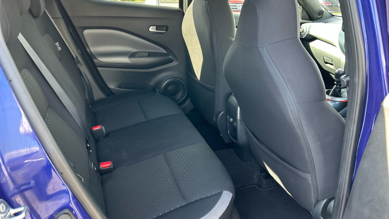 Nissan Juke 1.0 DiG-T N-Connecta 5dr Petrol Hatchback